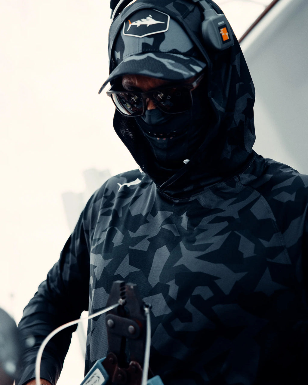 BILLFISH Hooded Long Sleeve