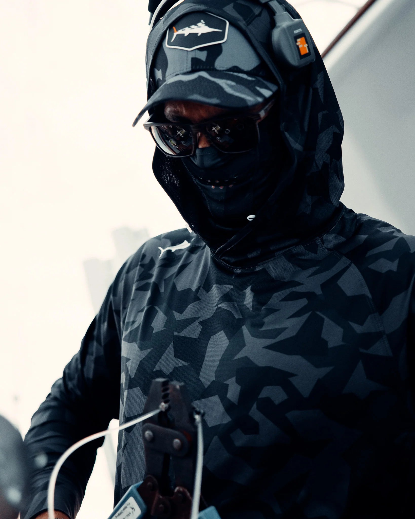 BILLFISH Hooded Long Sleeve